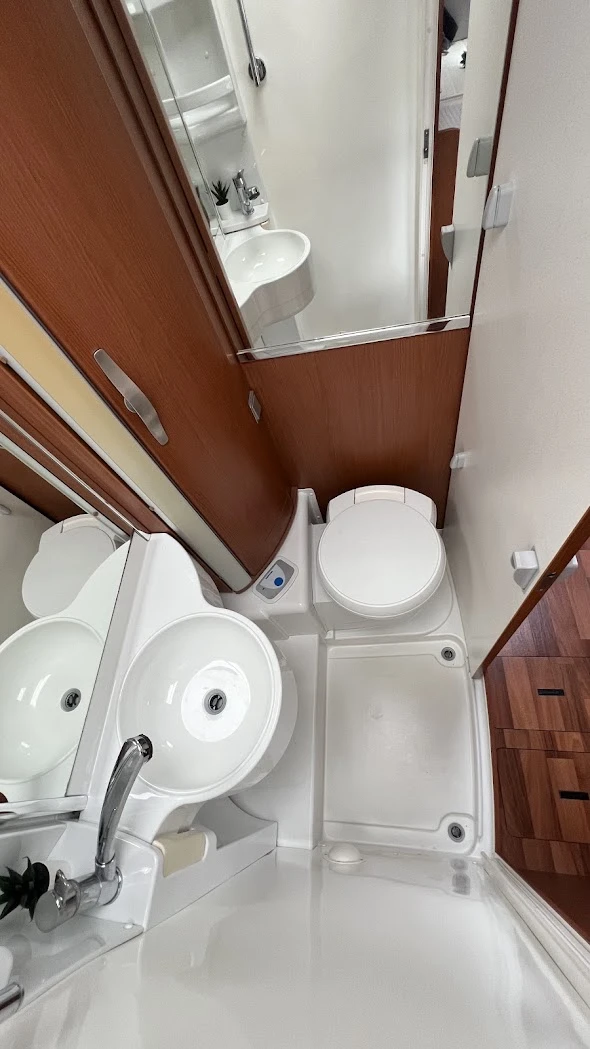 Кемпер HYMER / ERIBA B514, снимка 16 - Каравани и кемпери - 56251863