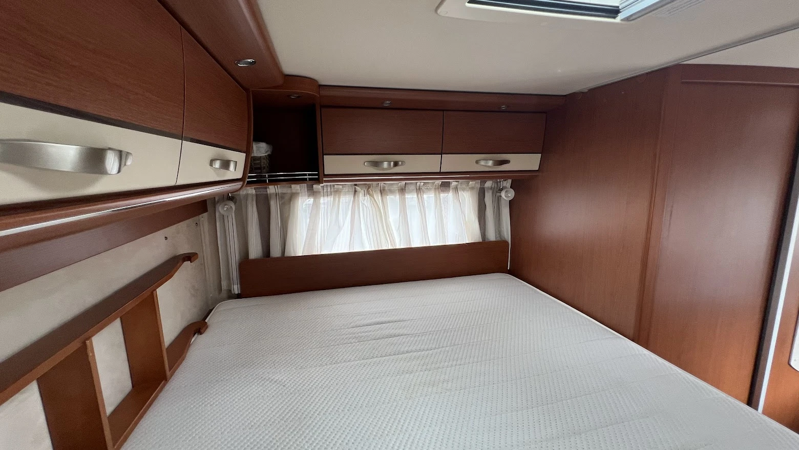 Кемпер HYMER / ERIBA B514, снимка 9 - Каравани и кемпери - 56251863