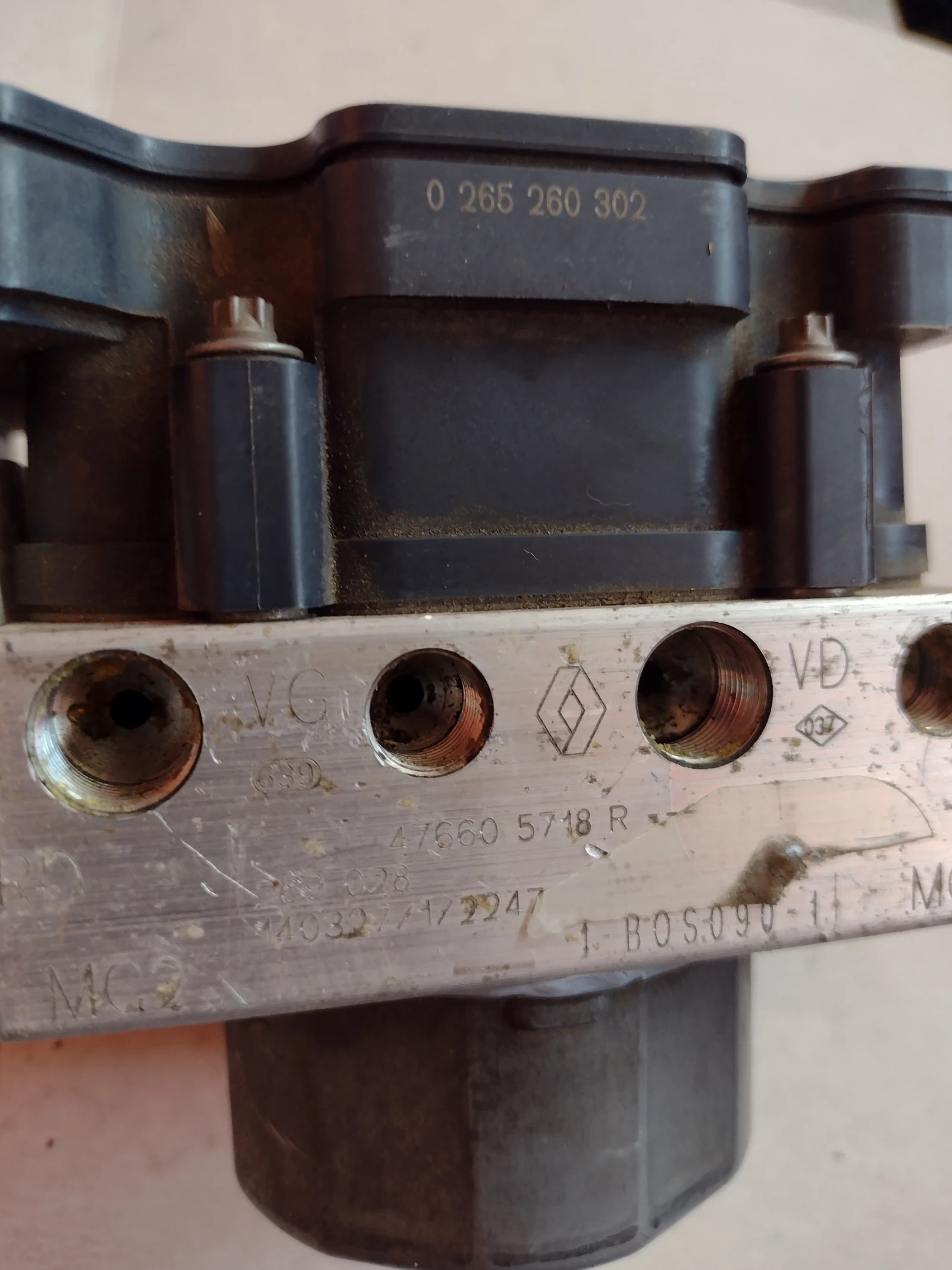 476605718R 0265260302  ABS �����  Renault Kangoo II  47660 5718 R 0265805027 | Mobile.bg � ����������� 2