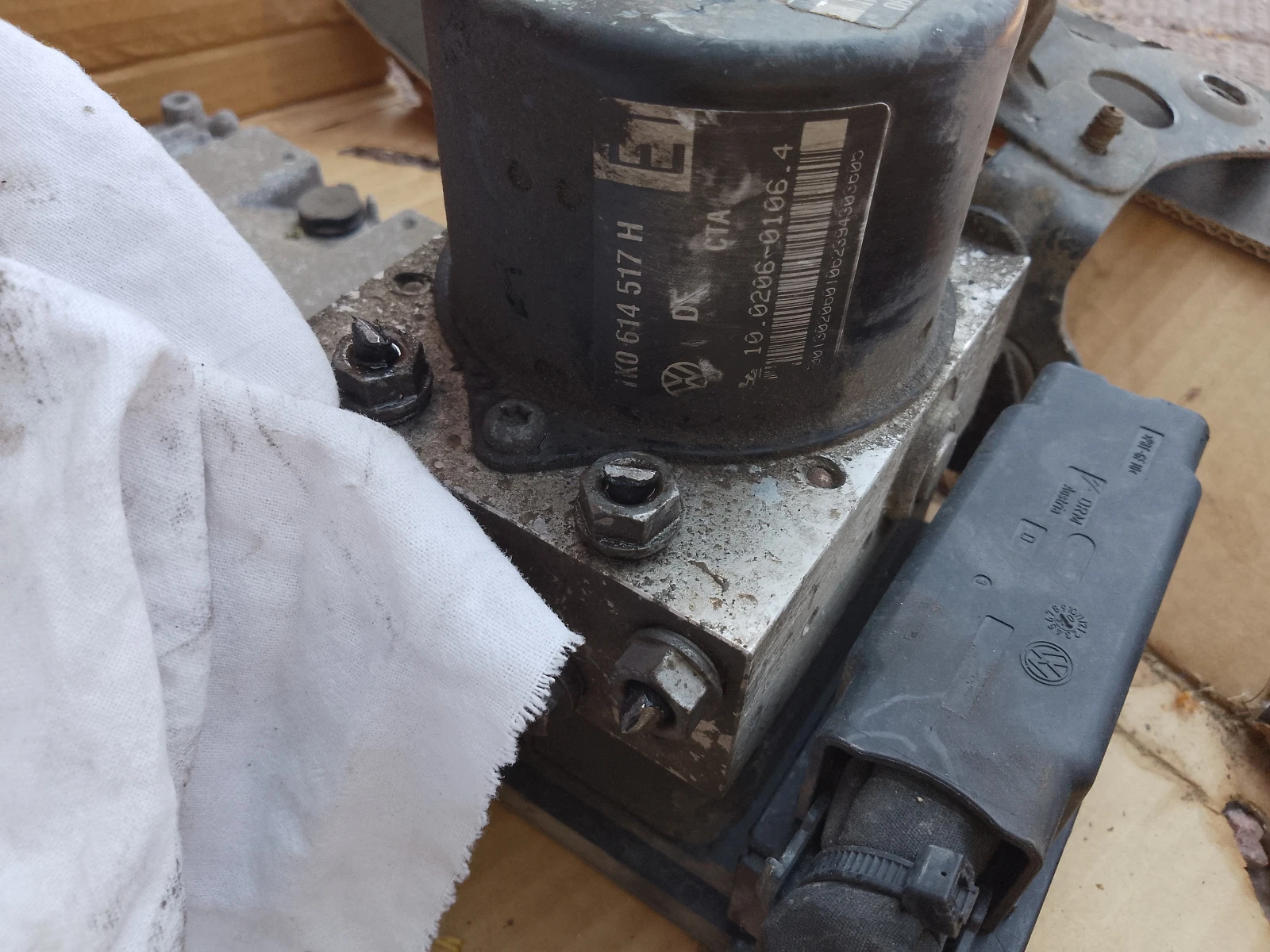 1K0907379K,1K0614517H ABS    5 | Mobile.bg   2