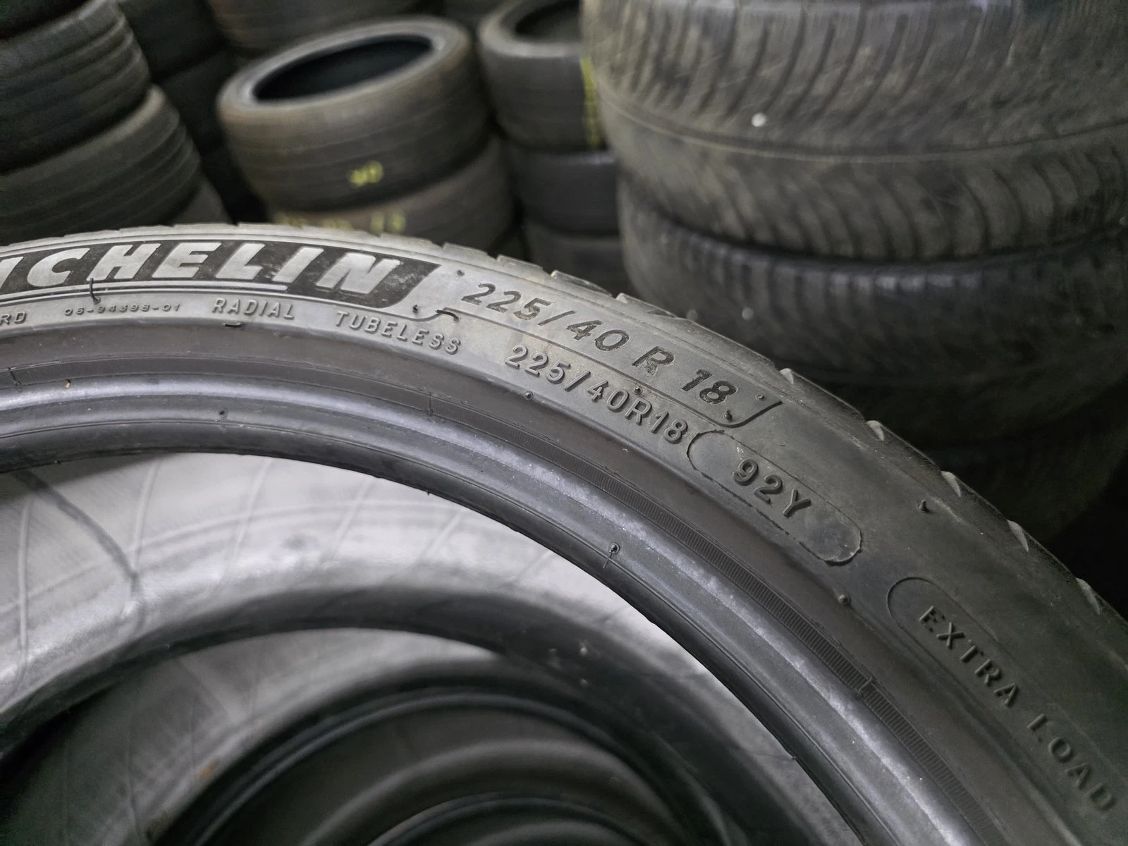 Гуми Летни 225/40R18, снимка 6 - Гуми и джанти - 56730699