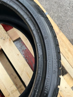 Гуми Зимни 255/35R19, снимка 3 - Гуми и джанти - 53596914