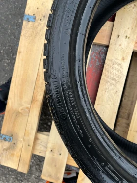 Гуми Зимни 255/35R19, снимка 2 - Гуми и джанти - 53596914