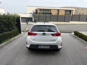 Toyota Auris Хибрид, снимка 2