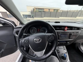 Toyota Auris Хибрид, снимка 6