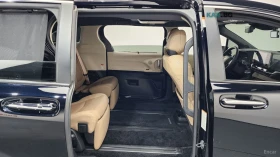 Toyota Sienna 2.5 HYBRID/HUD/360/ПОДГРЕВ/ОБДУХВАНЕ/TV, снимка 17