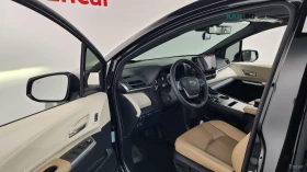 Toyota Sienna 2.5 HYBRID/HUD/360/ПОДГРЕВ/ОБДУХВАНЕ/TV, снимка 9