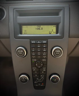 Volvo V50 * D2 * 115к.с * СЕРВИЗНА ИСТОРИЯ * МЪРТВА ТОЧКА * , снимка 13