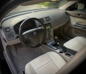 Volvo V50 * D2 * 115к.с * СЕРВИЗНА ИСТОРИЯ * МЪРТВА ТОЧКА * , снимка 6