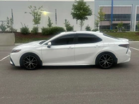 Toyota Camry * SE * АВТОКРЕДИТ БЕЗ ПЪРВОНАЧАЛНА ВНОСКА* , снимка 2