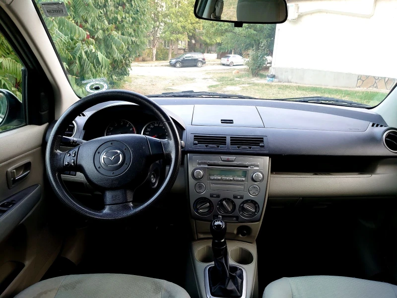 Mazda 2 1.25 i, снимка 11 - Автомобили и джипове - 47324154