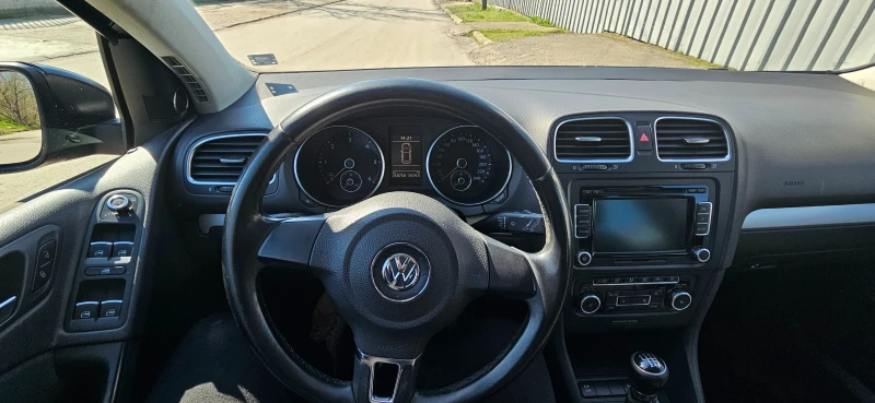 VW Golf 2.0 TDI, снимка 9 - Автомобили и джипове - 47951792