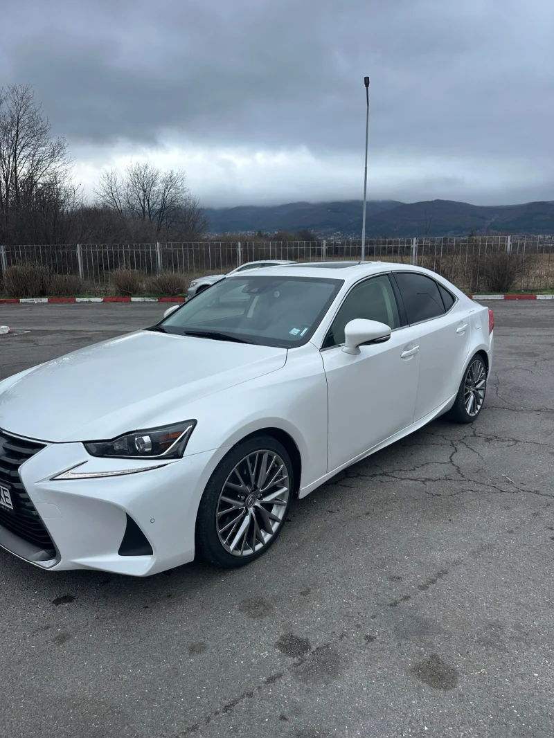 Lexus IS 300, снимка 2 - Автомобили и джипове - 48210523