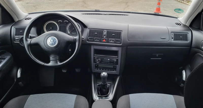 VW Golf 1.9 tdi 101к.с., снимка 7 - Автомобили и джипове - 48591513