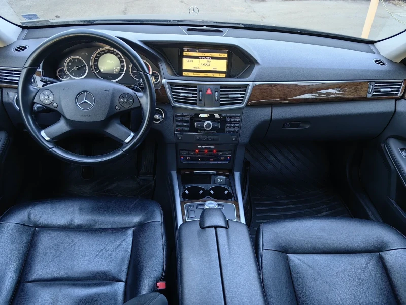 Mercedes-Benz E 350 4Матик, снимка 10 - Автомобили и джипове - 49379375