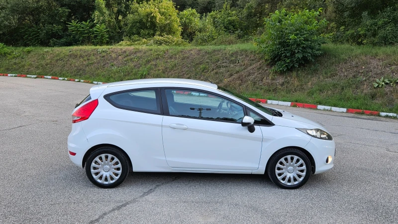 Ford Fiesta 1.6 Hdi Klimatik/Facelift, снимка 8 - Автомобили и джипове - 51386474
