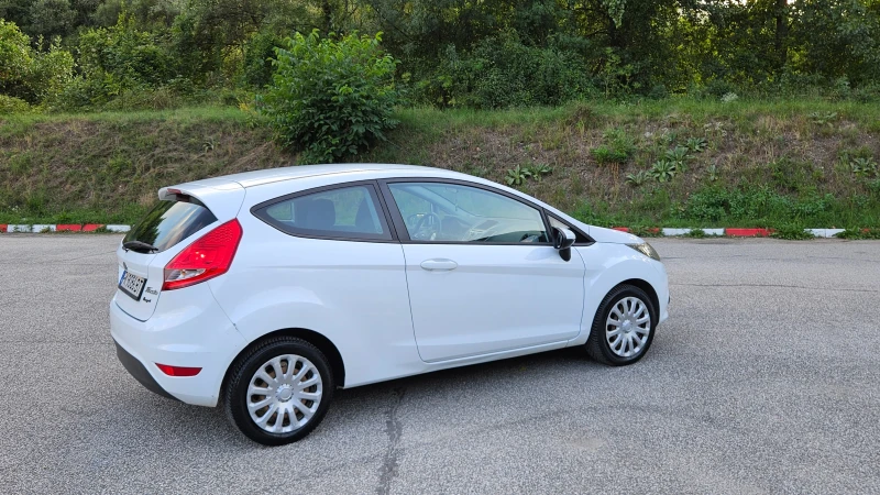 Ford Fiesta 1.6 Hdi Klimatik/Facelift, снимка 7 - Автомобили и джипове - 51386474
