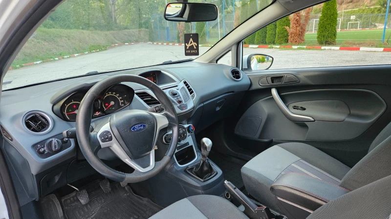 Ford Fiesta 1.6 Hdi Klimatik/Facelift, снимка 11 - Автомобили и джипове - 51386474