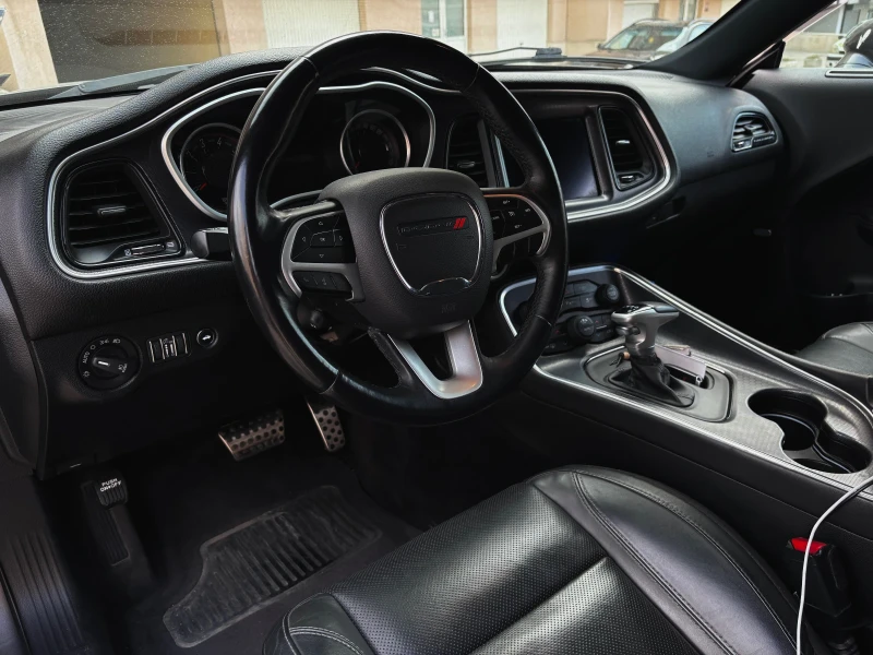 Dodge Challenger, снимка 10 - Автомобили и джипове - 52260179