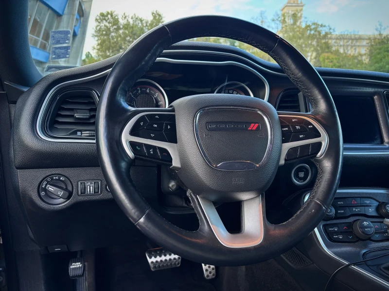 Dodge Challenger, снимка 5 - Автомобили и джипове - 52260179