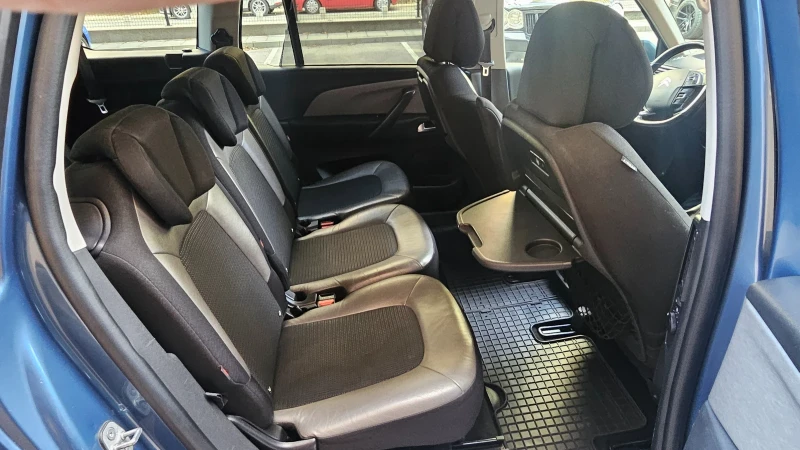 Citroen Grand C4 Picasso 1.2 Petrol 7 места, снимка 15 - Автомобили и джипове - 52729445