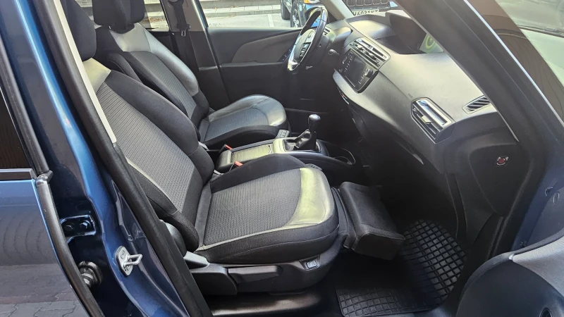 Citroen Grand C4 Picasso 1.2 Petrol 7 места, снимка 12 - Автомобили и джипове - 52729445