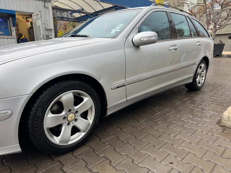 Mercedes-Benz C 220 C 220cdi, снимка 8 - Автомобили и джипове - 52584193