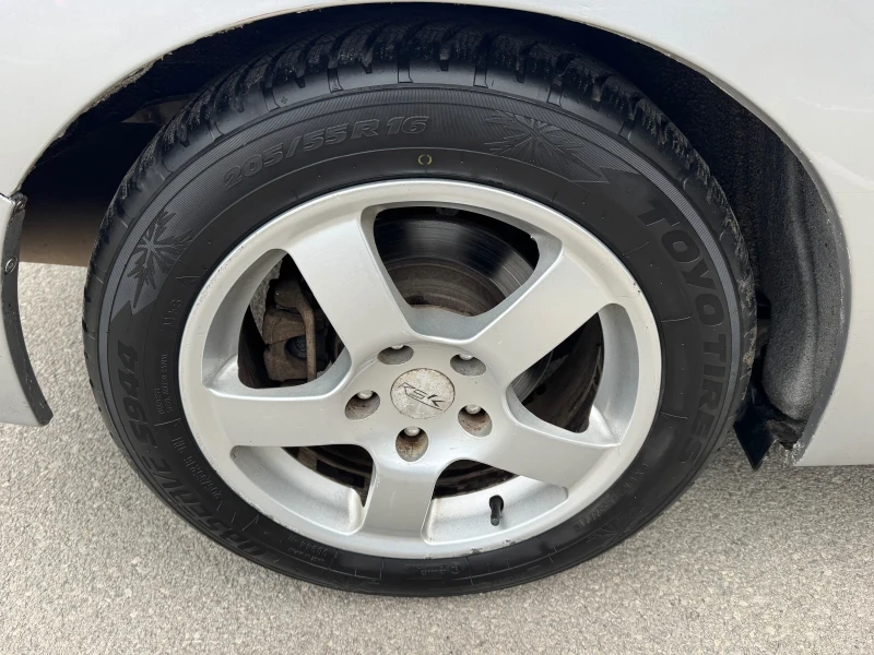 Honda Fr-v 2.0i ГАЗ-ИНЖ!, снимка 13 - Автомобили и джипове - 53488986