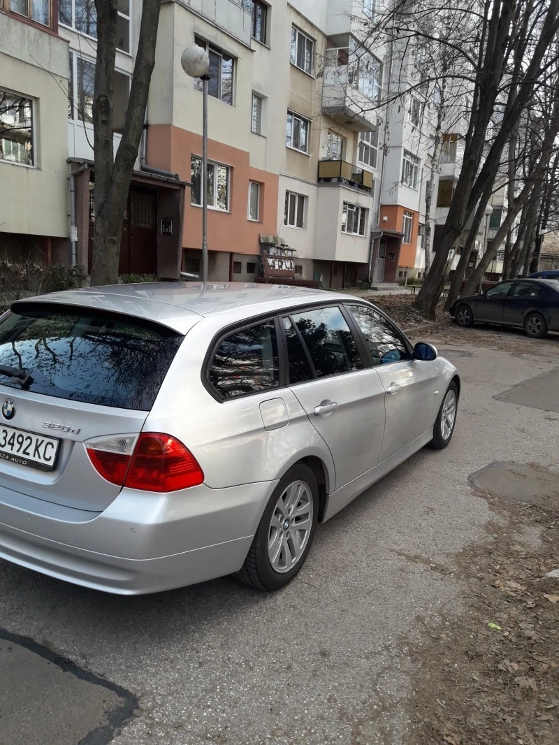 BMW 320, снимка 5 - Автомобили и джипове - 47562919