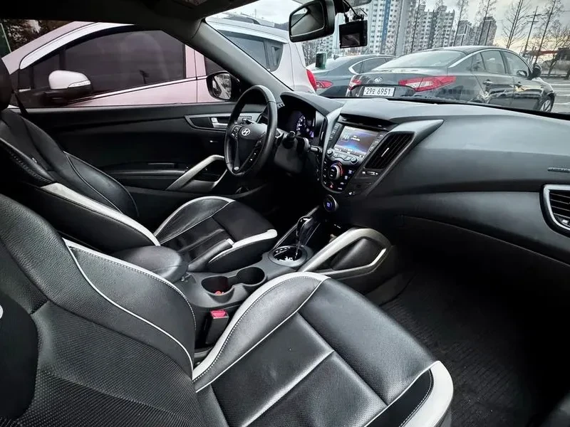 Hyundai Veloster  Veloster Turbo Gdi Extreme, снимка 7 - Автомобили и джипове - 54836279