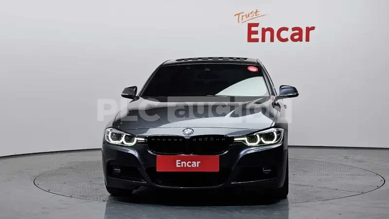 BMW 320 M ПАКЕТ / ЛИЗИНГ / ЦЕНА ДО БЪЛГАРИЯ, снимка 3 - Автомобили и джипове - 55431531