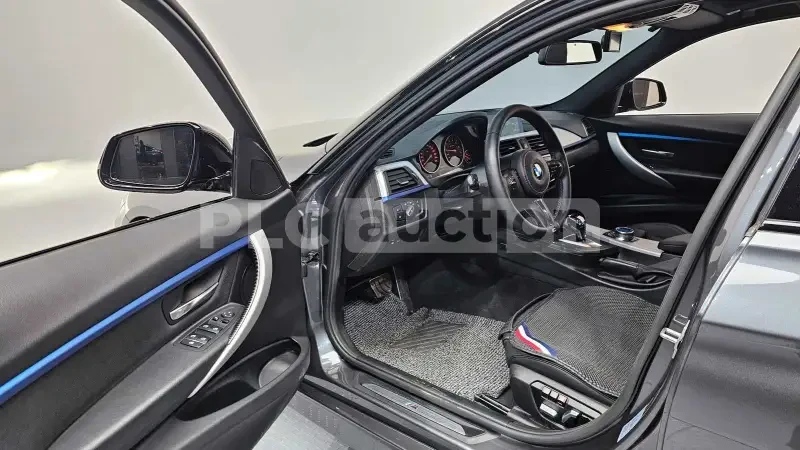 BMW 320 M ПАКЕТ / ЛИЗИНГ / ЦЕНА ДО БЪЛГАРИЯ, снимка 10 - Автомобили и джипове - 55431531