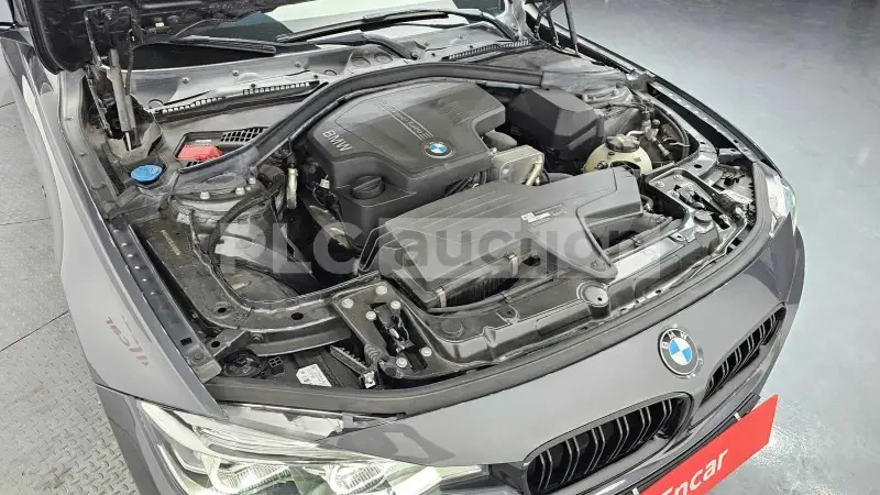BMW 320 M ПАКЕТ / ЛИЗИНГ / ЦЕНА ДО БЪЛГАРИЯ, снимка 6 - Автомобили и джипове - 55431531
