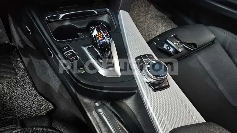 BMW 320 M ПАКЕТ / ЛИЗИНГ / ЦЕНА ДО БЪЛГАРИЯ, снимка 9 - Автомобили и джипове - 55431531