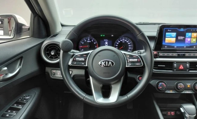 Kia K3 1.6 MPI - ОЧАКВАН ВНОС, снимка 13 - Автомобили и джипове - 56081749