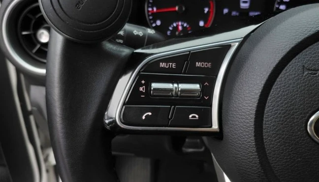 Kia K3 1.6 MPI - ОЧАКВАН ВНОС, снимка 16 - Автомобили и джипове - 56081749