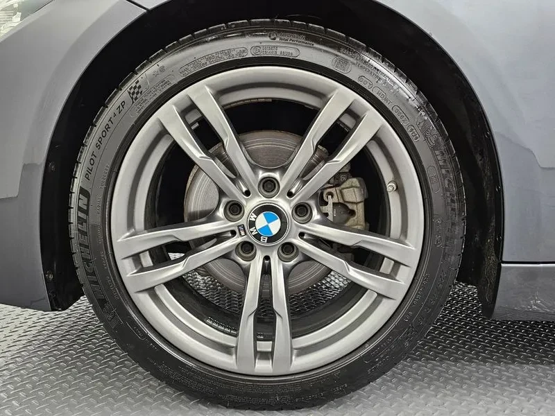 BMW 320 i - САМО 30% АВАНС, снимка 4 - Автомобили и джипове - 56304452