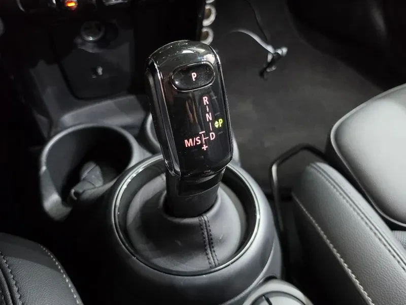Mini Cooper 1.5, снимка 9 - Автомобили и джипове - 56324938