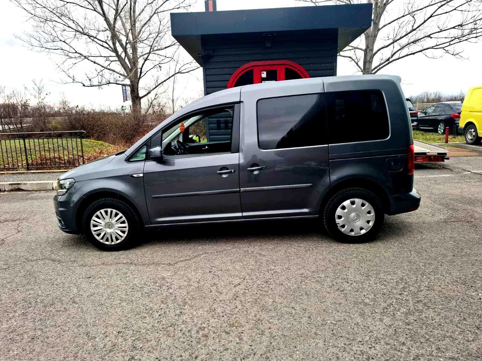 VW Caddy 1.4 TGi МЕТАН / 6+ 1 Места - изображение 4