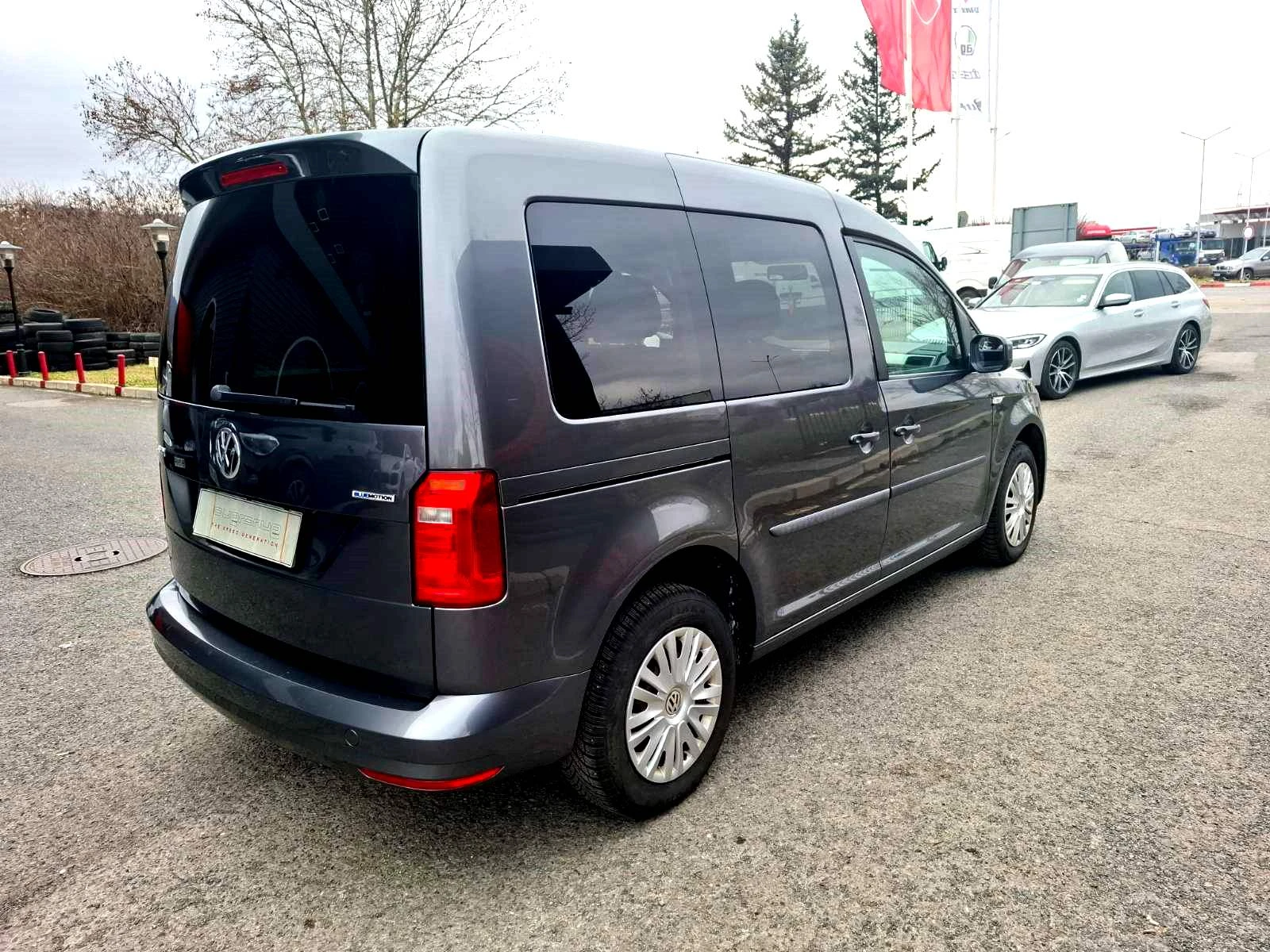 VW Caddy 1.4 TGi МЕТАН / 6+ 1 Места - изображение 7