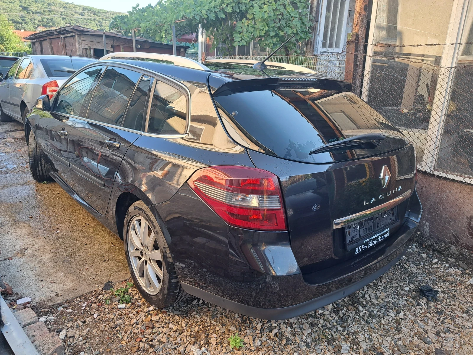 Renault Laguna 2000куб. 140 к.с - изображение 3