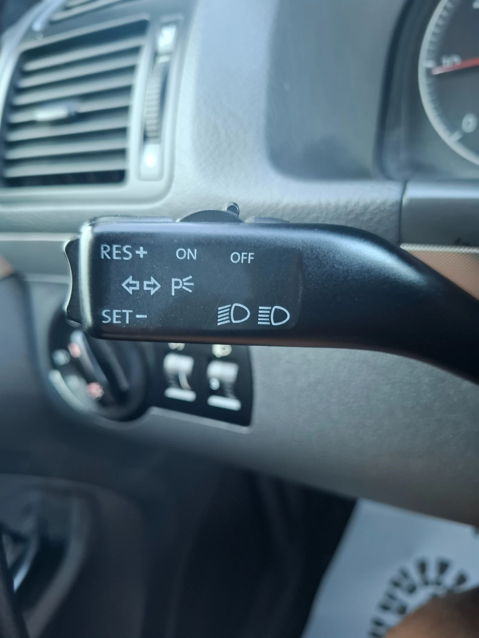 VW Touran 1.9tdi 6ск.7мес. | Mobile.bg — изображение 12