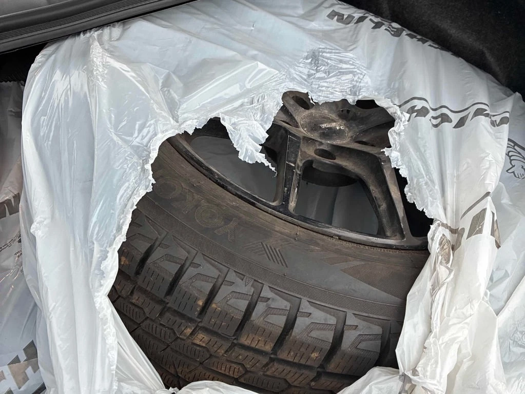 Dodge Challenger R/T RWD  CARFAX - изображение 10