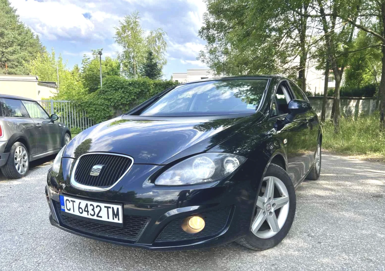 Seat Leon 1.2 TSI | 6 ск. | 99.800 км | Сервизна история | Auto.bg — изображение 1