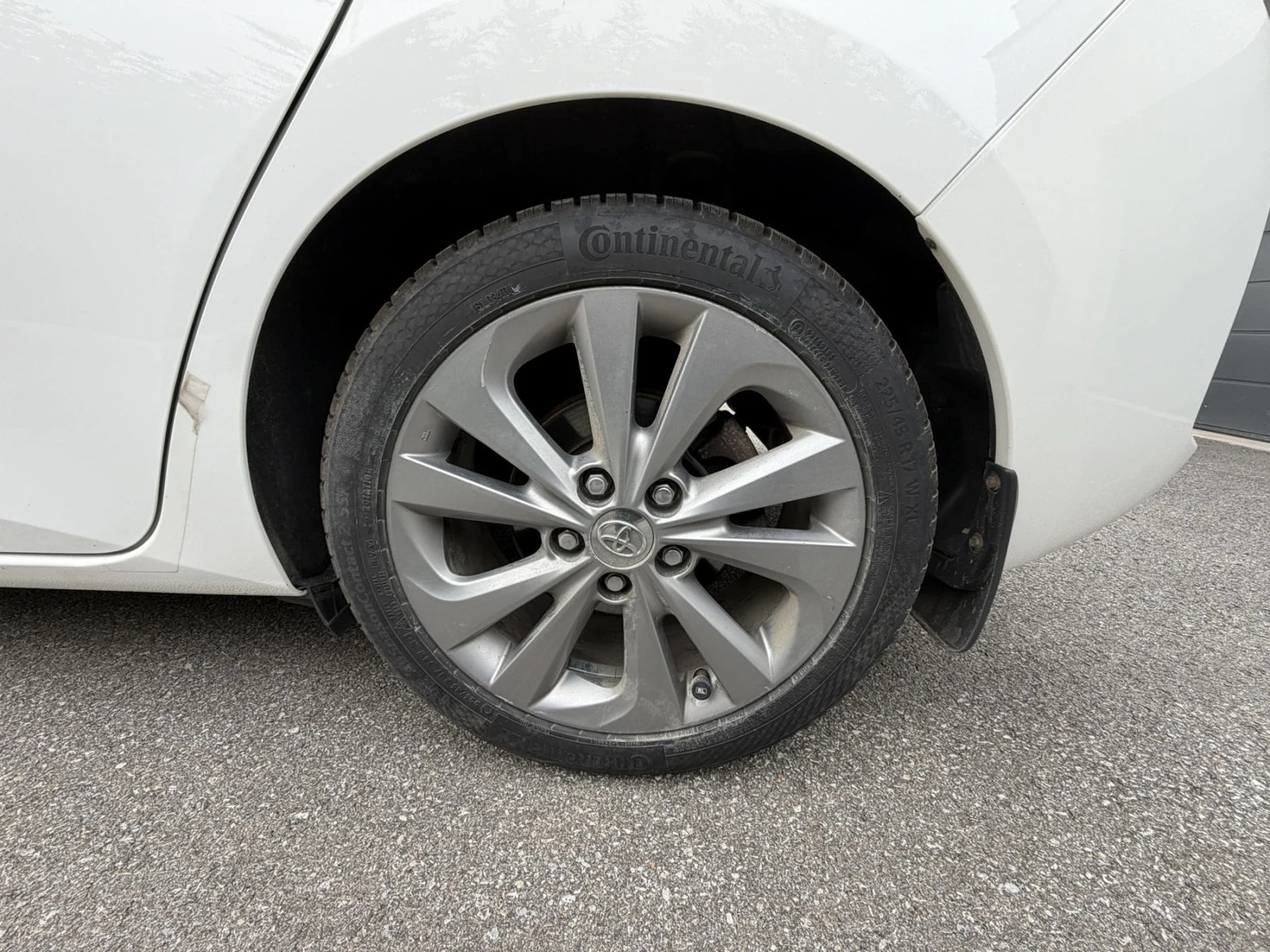 Toyota Auris ������ | Mobile.bg � ����������� 7