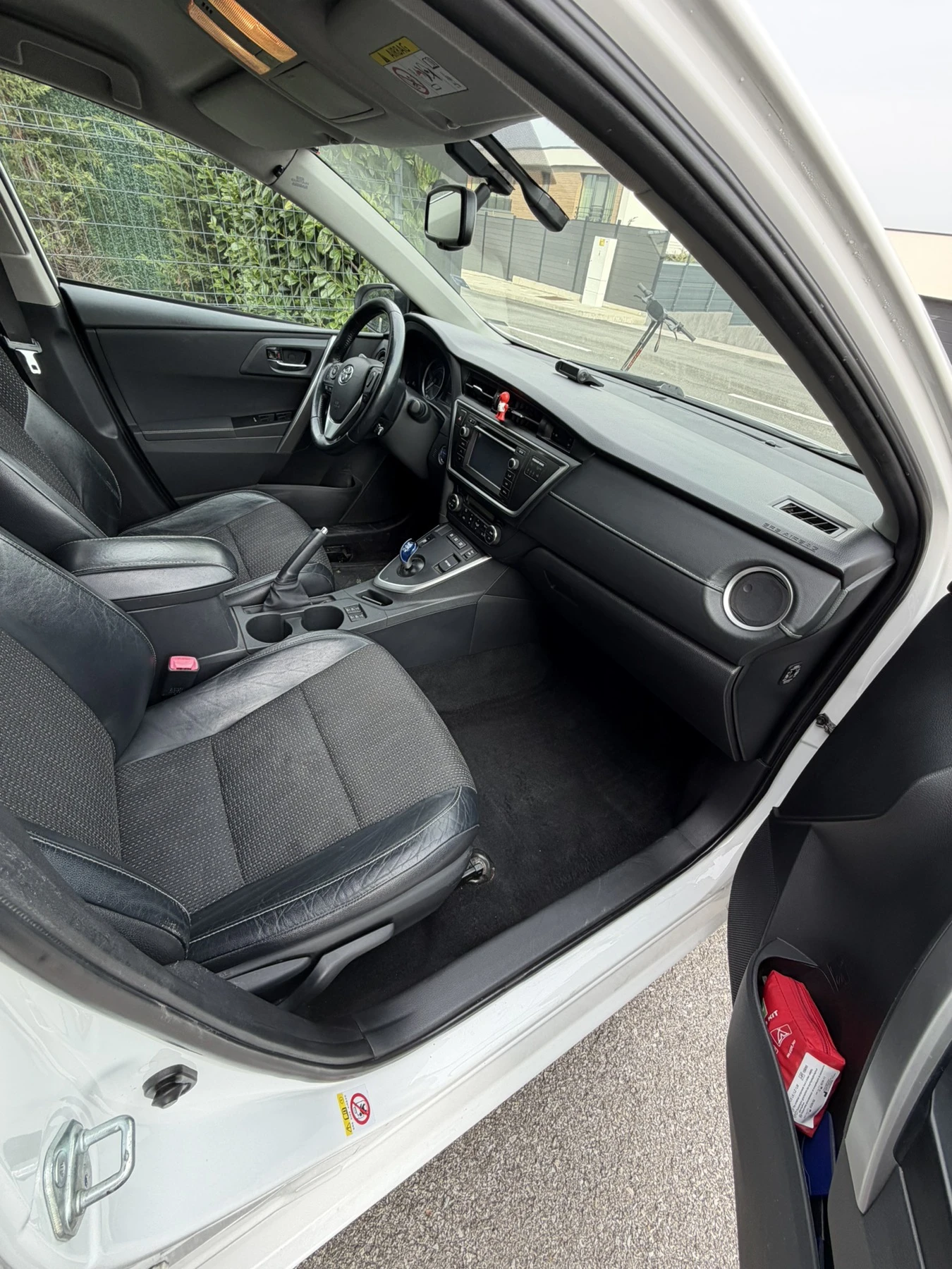 Toyota Auris ������ | Mobile.bg � ����������� 8