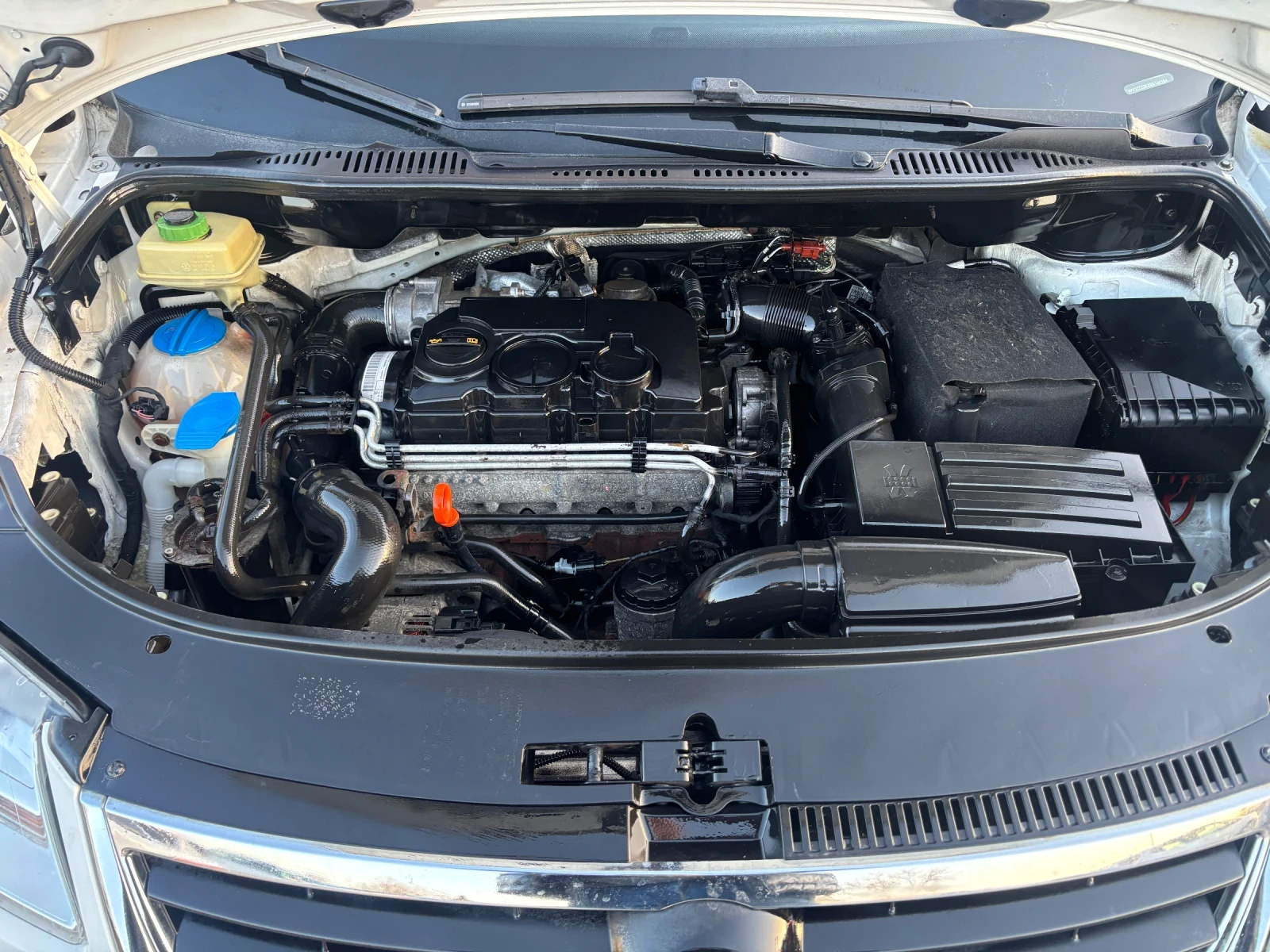 VW Caddy 2009+ 1.9TDI+ 105+ ФЕЙС+ MAXI+ З.ГУМИ, снимка 16 - Автомобили и джипове - 53829556