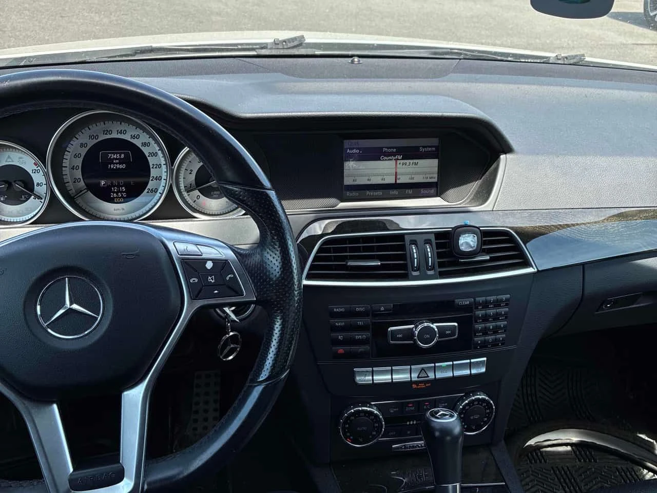 Mercedes-Benz C 300 ПОДГРЕВ * ПАНОРАМА * КЛИП * ПРЕДСТАВИТЕЛСТВО, снимка 10 - Автомобили и джипове - 54991949