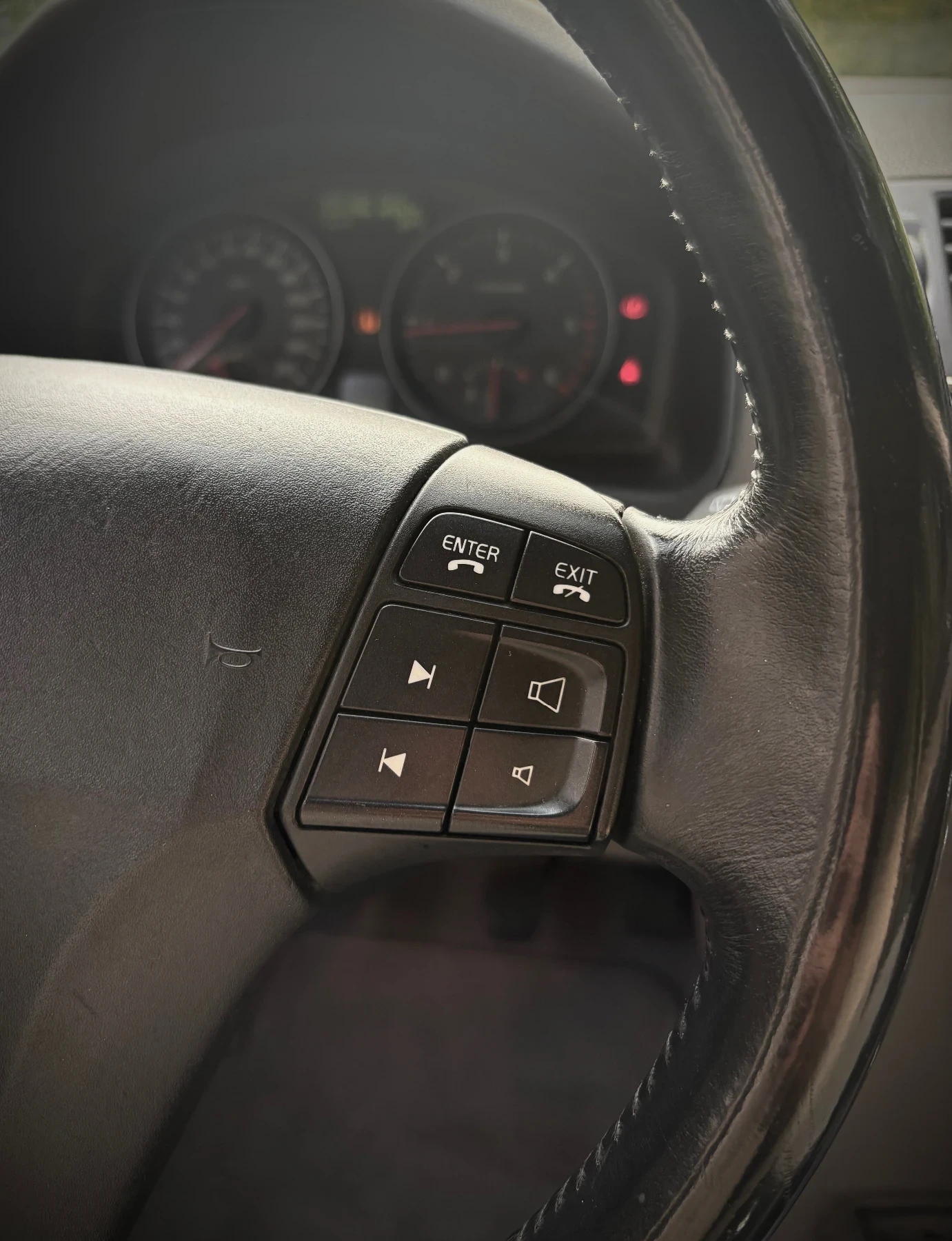 Volvo V50 * D2 * 115к.с * СЕРВИЗНА ИСТОРИЯ * МЪРТВА ТОЧКА * , снимка 14 - Автомобили и джипове - 55422860