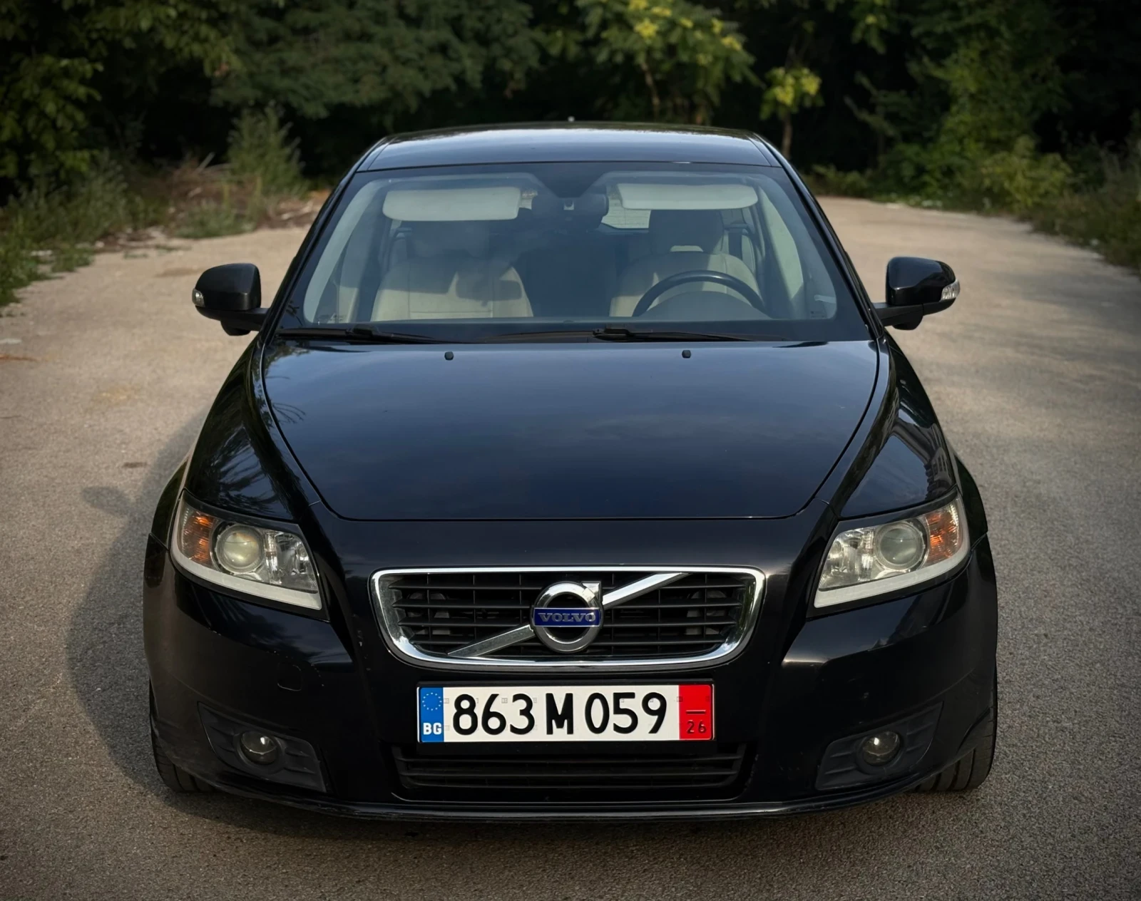 Volvo V50 * D2 * 115к.с * СЕРВИЗНА ИСТОРИЯ * МЪРТВА ТОЧКА * , снимка 2 - Автомобили и джипове - 55422860